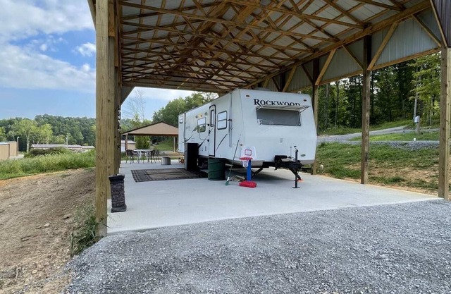Lake Cumberland Camper Rental