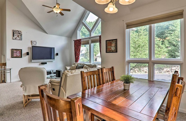 Lake Harmony Villa: Walk to Big Boulder Mountain!