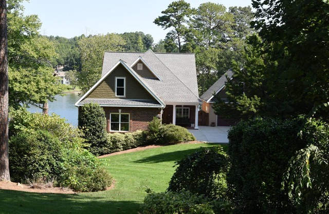 Lake Hickory Retreat, Lakefront Main Channel, Private Pool, Dock, & Fenced Yard!