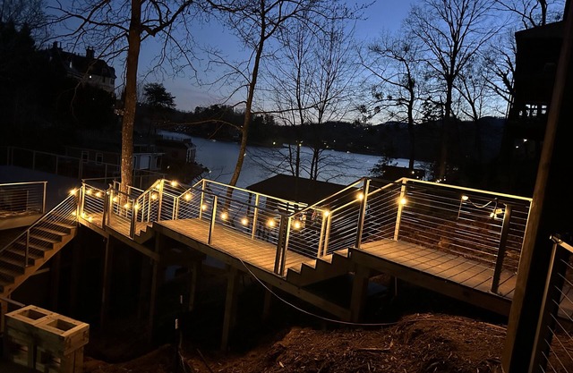 Lake Lure Luxury Rental: 5 Bedrooms, 4.5 baths, sleeps 14, on lake w/game room
