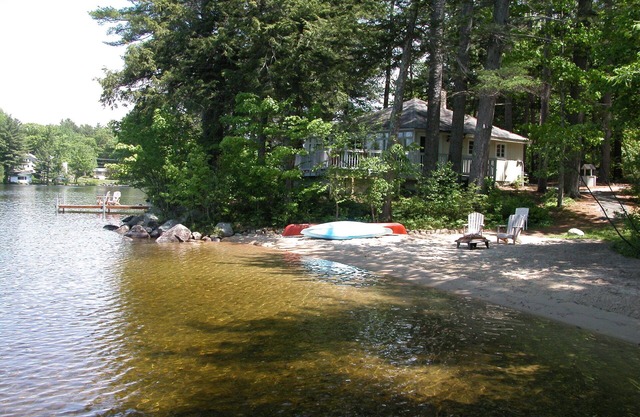Lake/Mountain View-Highland Lake Waterfront 3 Bedroom Cottage