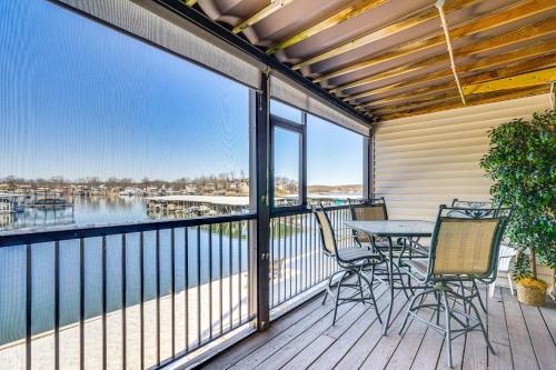 Lake of the Ozarks Condo with Screened Porch
