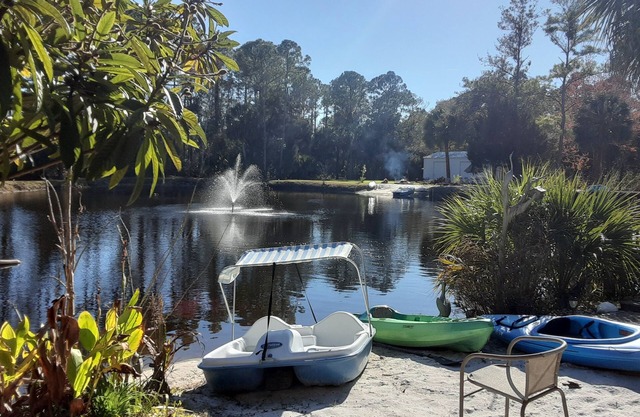 Lake Retreat of Steinhatchee- The place for scallop season, fun and memories!