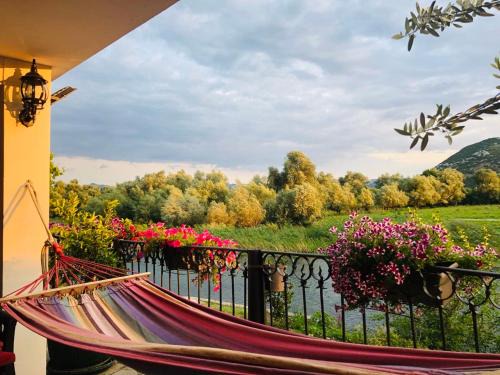 Lake View Apartment Dodosi