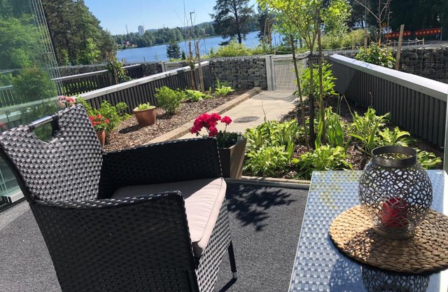 Lake view Helmi
