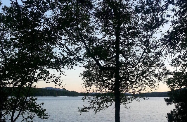 Lakefront 3 bedroom, 1 1/2 bath cottage on Lower Saranac Lake with private dock