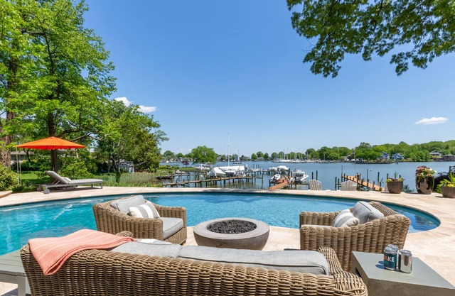 Lakefront dog-friendly home with private outdoor pool, pool spa, dock & grill