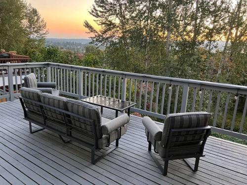 Lakeview Home by Lightrail Downtown & Airport
