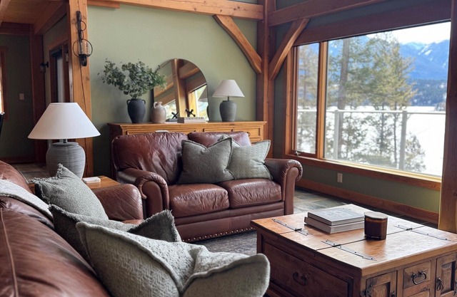 Lakeview Lodge | Beach | Mooring Buoy | Hot Tub