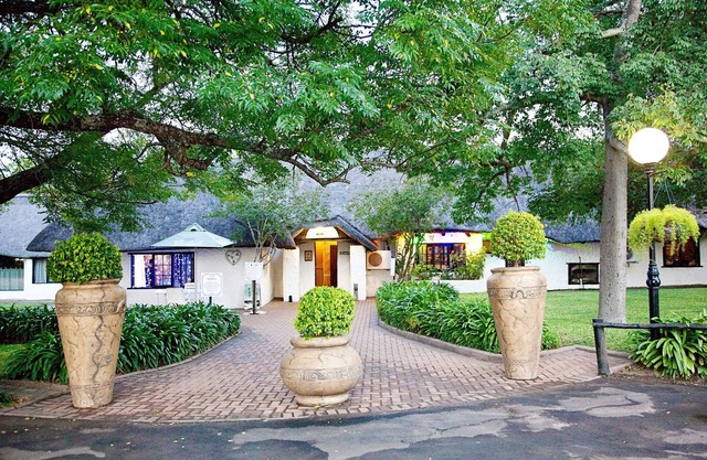 Lalapanzi Hotel and Conference Centre