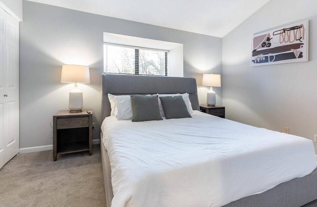 Landing at East Pointe Commons - 2 Bedrooms in Lower East Side
