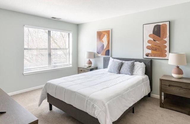 Landing at East Pointe Commons - 1 Bedroom in Lower East Side