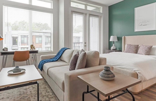 Landing at Ella Apartments - Studio in Atlanta
