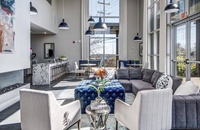 Landing at Republic at Alamo Heights - 2 Bedrooms in Uptown