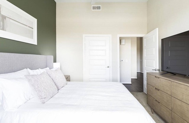 Landing at The Abbey at Sonterra - 1 Bedroom in Stone Oak