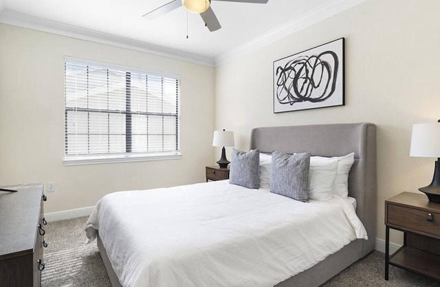 Landing at Village on Memorial Townhomes - 3 Bedrooms in Energy Corridor