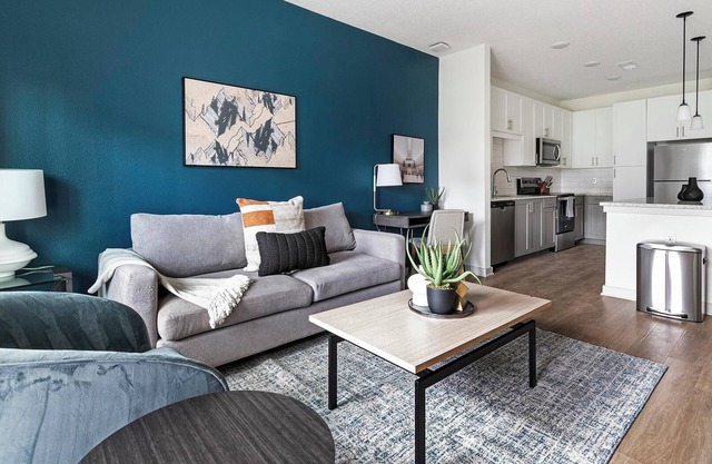 Landing | Chic 1BD, Gym, Clubhouse