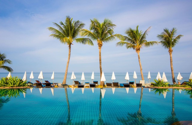 Lanta Casuarina Beach Resort