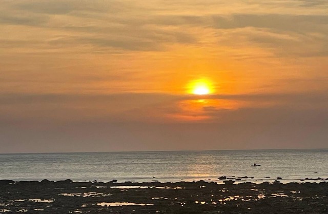 Lanta Riviera Beach Resort