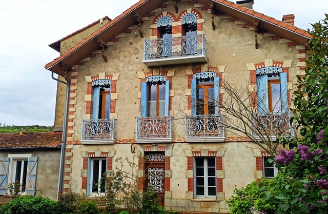 Large, charming, quiet house with garden