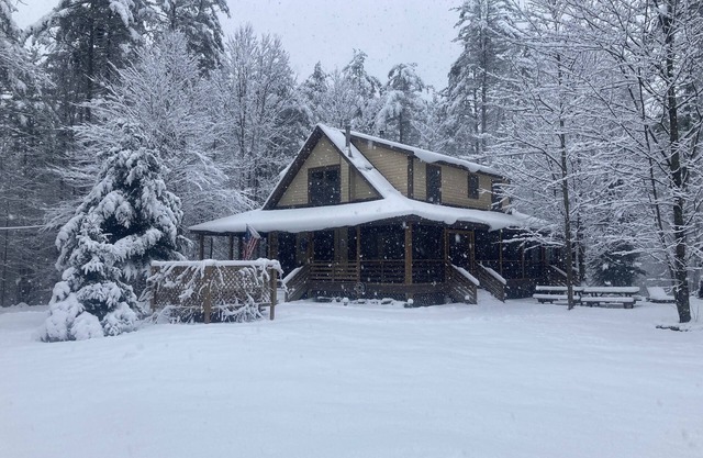 Large Cozy House in the Woods