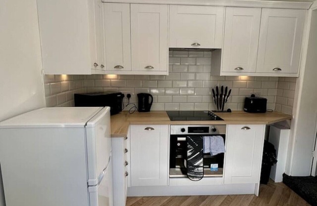 Large Five Bedroom Home with parking