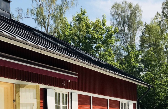 Large Fully Renovated Villa in Private Setting. Close to Lake