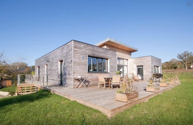 Large house 2 steps from the beach of Portzic and Morgat
