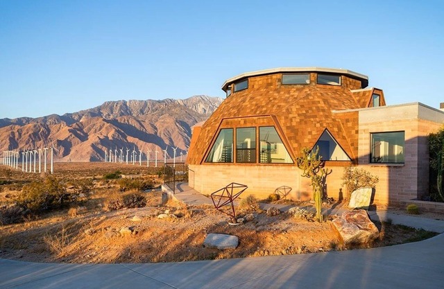Large Private Spacious House 10 mins from Palm Springs 4 Bedrooms Sleeps 9