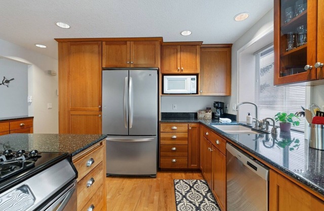 Large & Private Family Home in Camas