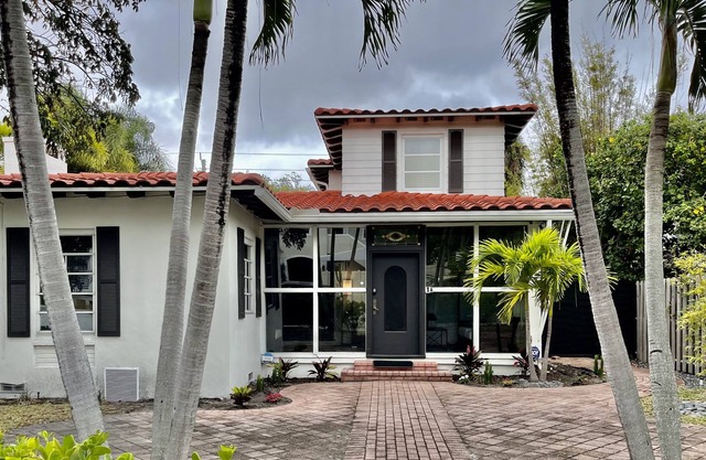 Las Olas - Cole Hammock - Main House