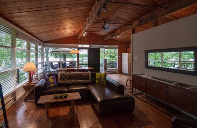 Laurentian Lakeside Cottages 49