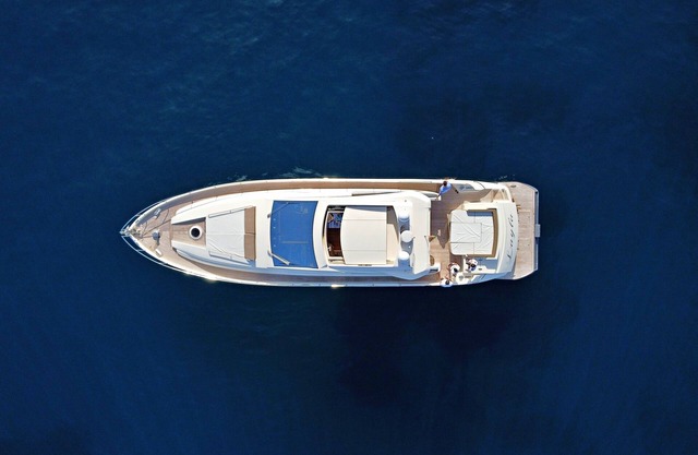 Layla yacht