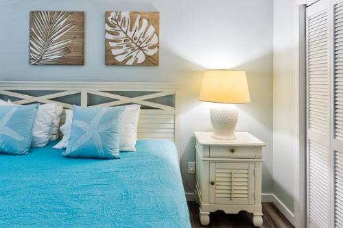 Lazy Daze Double King Suite Ocean Pointe 2310
