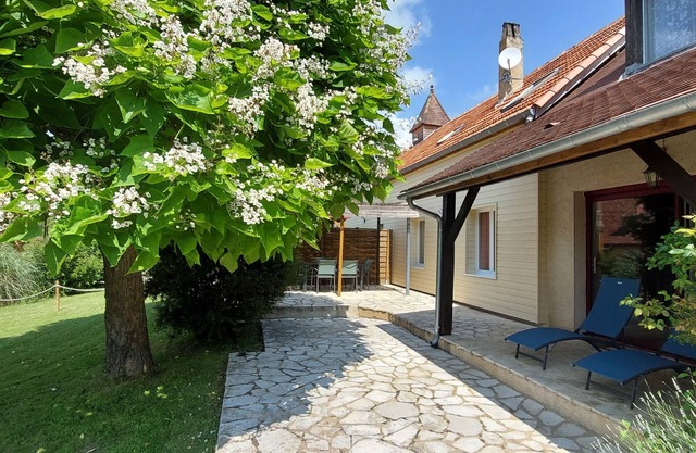Le Bellevue, quiet gite with panoramic view 10 minutes from Sarlat