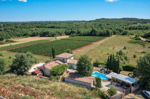 Le Chateau Guesthouse