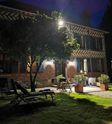 Le Domaine des Volets bleus