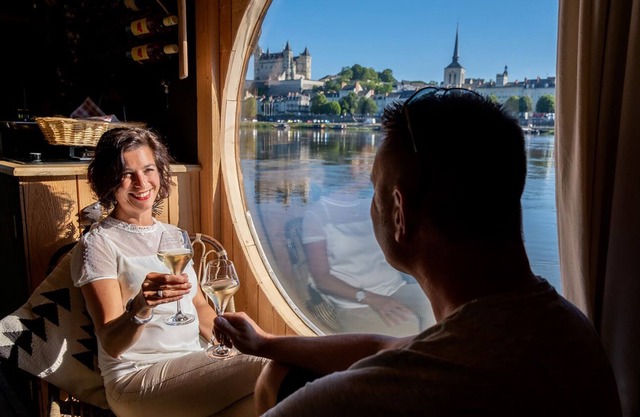 Le Martin Pêcheur: Luxurious ecolodge boat
