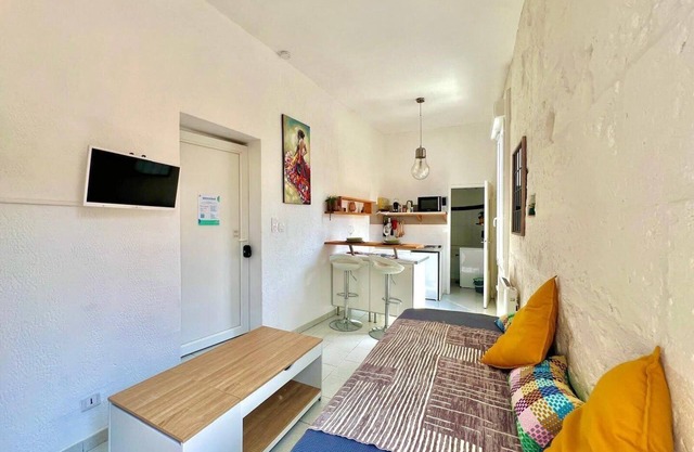 Le Notre Dame - Cozy Studio 400m from Nîmes Arena
