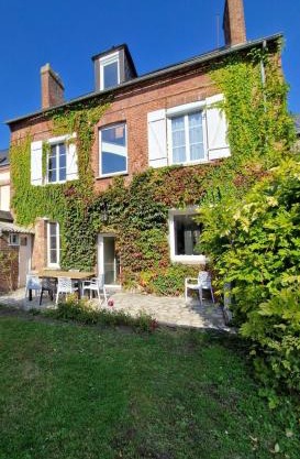 Le Secret - Cozy Normandy Home with garden