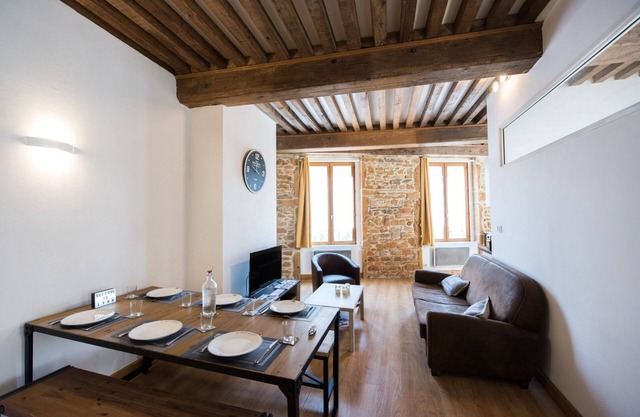 Le St Pierre - Typical 2 bedrooms close to Saône