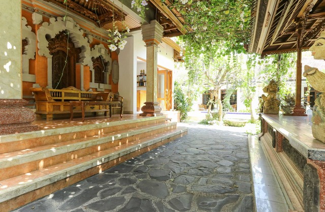 Legian Mas Beach Inn