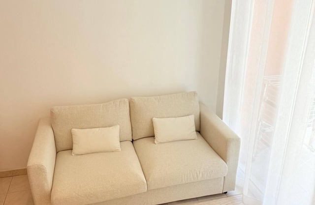 Les 3 Îles Location. Air-conditioned apartment 50m from Juan Les Pins beaches