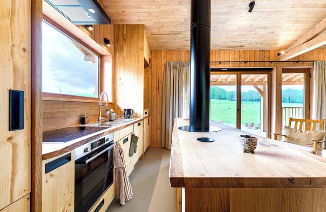 les Cabanes du Domaine des Trois Tilleuls : Nature, Confort et Convivialité
