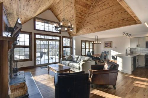 Les Falaises Mont Tremblant Luxury Ski Retreat