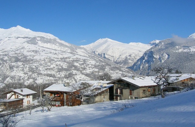Les Gentianes Chalet Darentasia, 5 minutes from the slopes with the funicular
