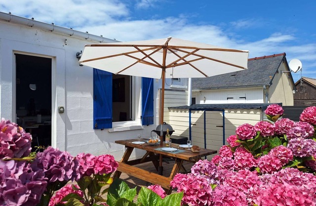 Les heures tranquilles - Sea view - 50m from the beach