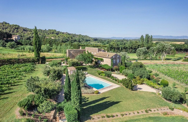 les Marcellines, character property with heated swimming pool and views