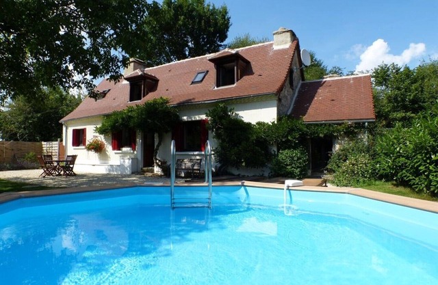 Liberte Cottage private and secure dog friendly garden