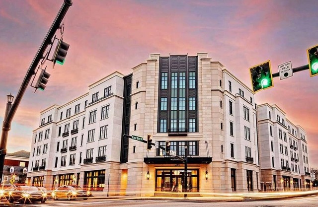 Liberty Place Charleston, Studio Plus: Experience Charleston’s Charm In Style